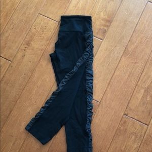 Lululemon Wonderunder Crops
